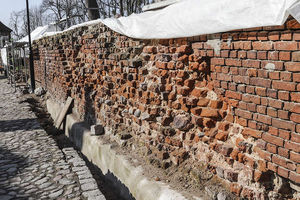 Sąd wydał wyrok w sprawie renowacji pasłęckich murów zabytkowych