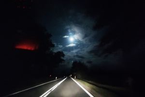 NieboLema: księżyc nad Giżyckiem