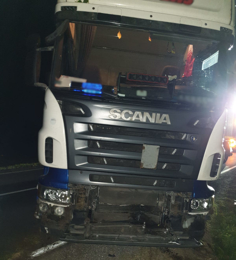 Ciężarówka uczestnicząca w wypadku na DK51