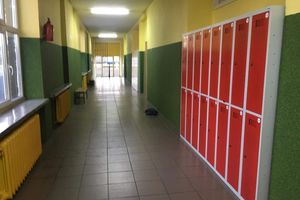 Szkoły w Olecku zaczynają świecić pustkami 