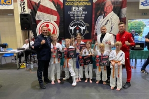 Złote i brązowe medale karateków z Chruściel po zawodach w Szczecinie