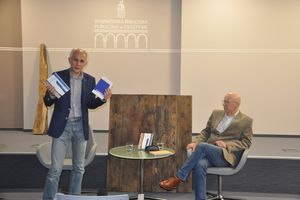 Piotr Burczyk zaprezentował swój nowy tomik poezji 
