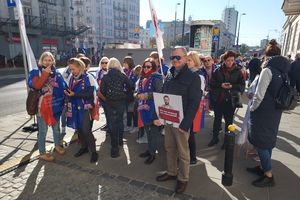 [AKTUALIZACJA] Nauczyciele z Olsztyna także powiedzieli STOP!