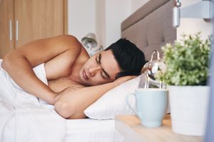Zadbaj o swoją szyję - trzy pomysły na zdrowy sen
