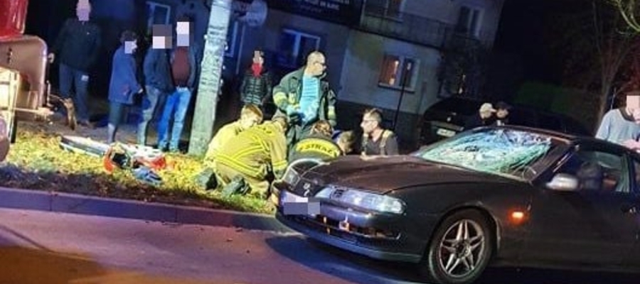 Zdjęcie z wczorajszej akcji ratowania pieszego, który został potrącony na przejściu na ul. Iławskiej w Suszu