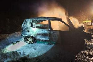 Braniewo: Wiadomo już, kto uciekał autem, które spłonęło