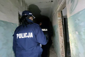 Patrol policji z wolontariuszami