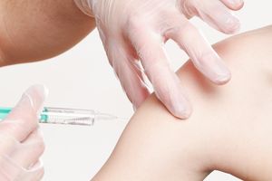 Szczepienia przeciwko grypie i Covid-19 będą jeszcze bardziej dostępne