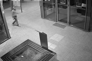 USZKODZIŁ DWA WRZUTOMATY I UKRADŁ PIENIĄDZE