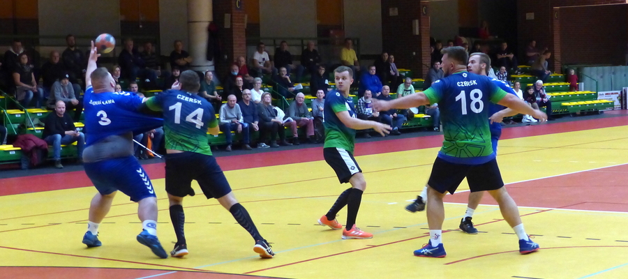 W poprzednim meczu na swoim terenie szczypiorniści Jezioraka pokonali Handball Czersk 