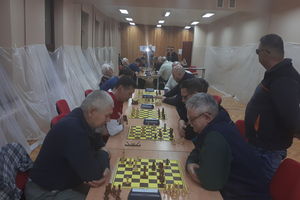 W zmaganiach wzięło udział 11 szachistów