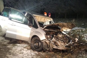 Tragiczny wypadek w powiecie iławskim! Nie żyje kierowca, dwójka jego dzieci trafiła do szpitala