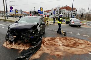 Kolejny wypadek na skrzyżowaniu ul. Tuwima i Iwaszkiewicza w Olsztynie