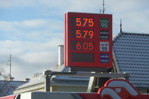  Ceny paliw poleciały w dół