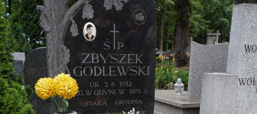 Grób Zbigniewa Godlewskiego na Cmentarzu komunalnym Agrykola w Elblągu