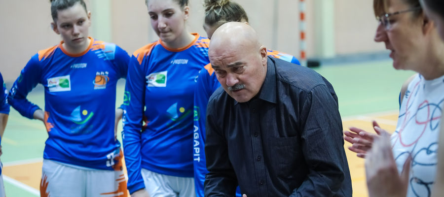 Trener Tomasz Sztąberski
