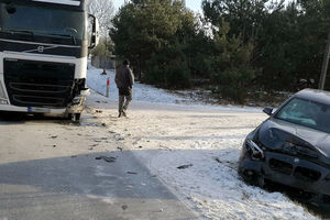 KOLIZJA W PARCELACH ŁOMSKICH