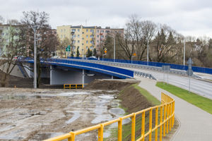 Nowy most w Bartoszycach. Most zamiast łączyć, podzielił mieszkańców