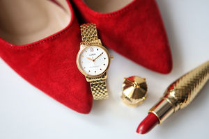 Fenomen zegarków fashion - postaw na modne wzory Lorus i Guess!