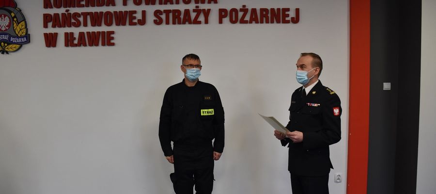 Od lewej: aspirant sztabowy Zenon Grochowiecki i st. bryg. Piotr Wlazłowski