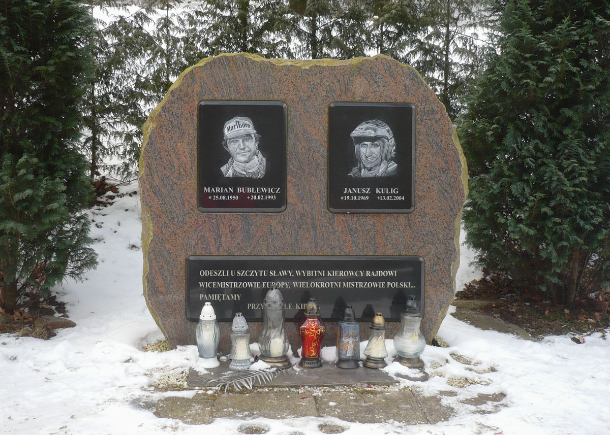 Pomnik Janusza Kuliga i Mariana Bublewicza w Walimiu