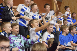 PlusLiga w Iławie || Młodzi sportowcy z iławskich klubów kibicują Indykpolowi AZS Olsztyn [zdjęcia]
