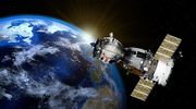  Amazon wynosi satelity