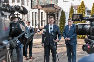 Wojewoda i prezydent Elbląga o współpracy na rzecz uchodźców z Ukrainy