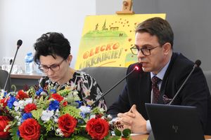 Rada Miejska w Olecku potępia agresję Rosji na Ukrainę