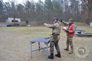 Dziś każdy chce umieć strzelać. Szkolenia strzeleckie w Olsztynie cieszą się coraz większa popularnością