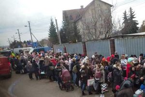 Ukraina: Komisja proponuje tymczasową ochronę dla osób uciekających przed wojną 