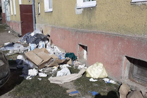 Olsztyn: Wyrzucał śmieci pod okna sąsiadów