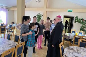 Biskup spotkał się z uchodźcami z Ukrainy