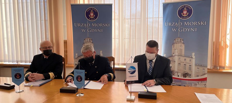 Urząd Morski w Gdyni podpisał umowę na dostawę pogłębiarki do obsługi drogi wodnej łączącej Zalew Wiślany z Zatoką Gdańską 