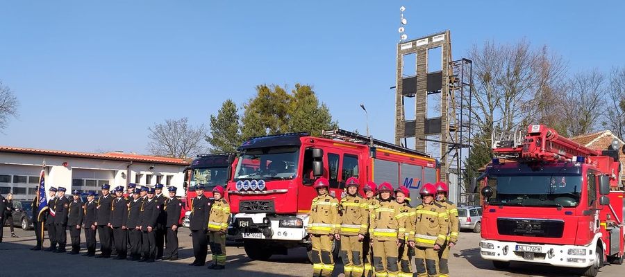 Uroczyste przekazanie wozu strażackiego odbyło się 17 marca 2022