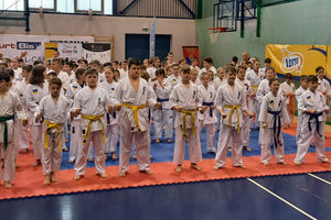 Z Ogólnopolskiego Młodzieżowego Turniej Karate Kyokushin w Starachowicach nasi karatecy wrócili z medalami