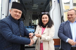 Nidzicki ambulans marki Mercedes Sprinter pojedzie na Ukrainę