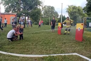 Zakładają mundury, aby służyć lokalnej społeczności