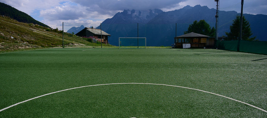 Stadion w szwajcarskim Gspon został zbudowany niemal 2000 metrów nad poziomem morza