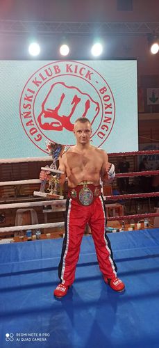 Adrian Durma (UKS Silvant Kajak Elbląg) wywalczył trzy medale – każdy z innego kruszcu
