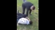 Brutalne pobicie nastolatka [VIDEO]