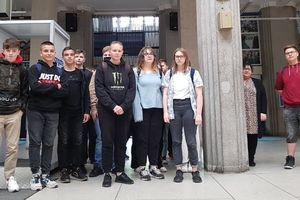 Wycieczka uczniów do Warszawy