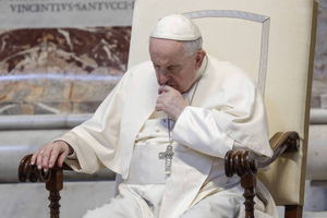Papież: nie można pogodzić się z upadkiem rodziny w imię niepewności, indywidualizmu i konsumpcjonizmu