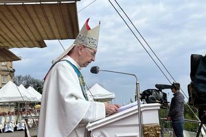 Abp Stanisław Gądecki: chrzest Polski był to "akt prawdy"