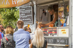 Festiwal Smaków Food Trucków w ramach Dni Miasta zagości 2 i 3 lipca na Placu Unii Europejskiej!