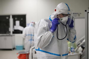 COVID-19 jest groźniejszy niż grypa; trzeba się przygotować na jesienną falę pandemii.