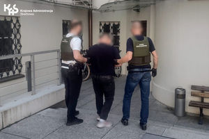 Funkcjonariusze KAS z Olsztyna rozbili „mafię fakturową”, która oszukała państwo na prawie 400 mln zł