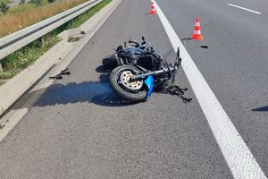 Kierujący motocyklem trafił do szpitala 