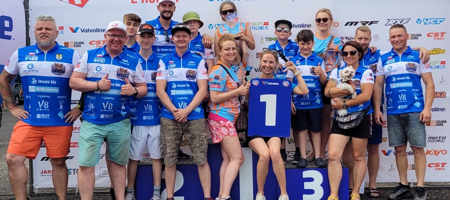 Olsztyn Racing na zawodach w Starym Kisielinie — "1" na tablicy oczywiście oznacza zajęcie pierwszego miejsca w klasyfikacji teamowej