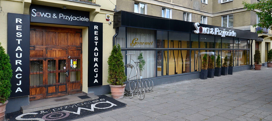 Warszawska restauracja Sowa & Przyjaciele przy ul. Gagarina 2 (róg Czerniakowskiej) – jedno z miejsc, w których nagrywano polityków